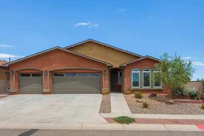 3960 Mora River Avenue SW, Los Lunas 