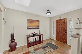 321 Paseo De Corrales 