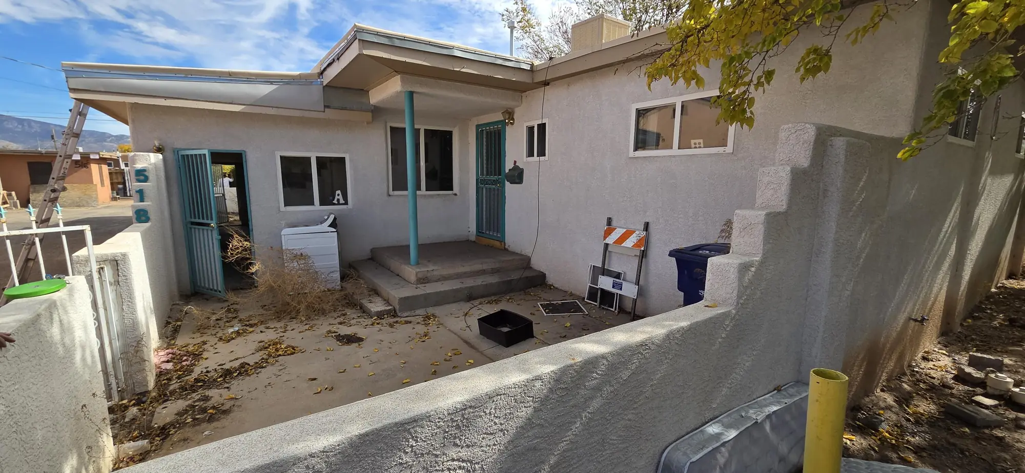 518 Valencia Drive SE