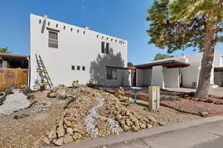 71 Calle Loma Parda NW 