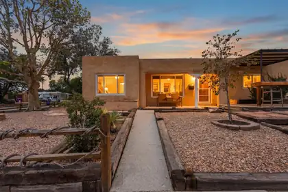 8403 Haines Avenue NE, Albuquerque