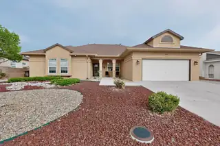 2441 Manzano Loop NE 
