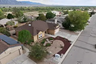 2441 Manzano Loop NE 