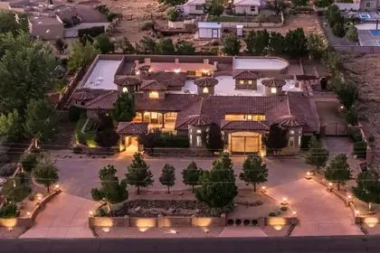 8801 Glendale Avenue NE, Albuquerque