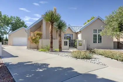 2204 Via Granada Place NW, Albuquerque