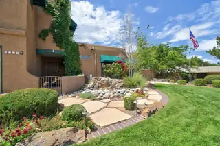 9312 Farragut Drive NE 