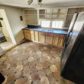 48 Santillanes Road 