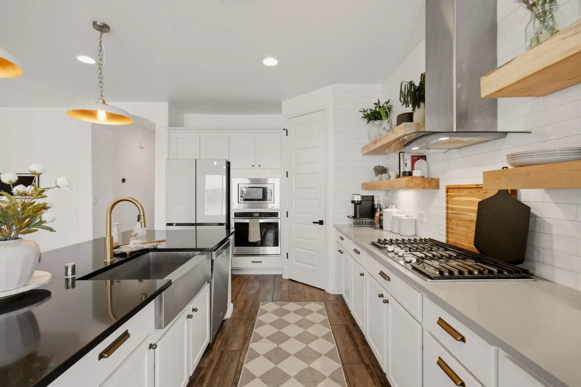 4481 Golden Eagle Loop NE
