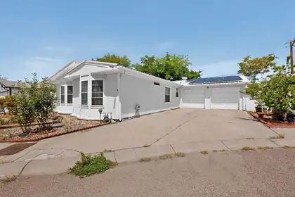 5119 Stream Court NE, Albuquerque