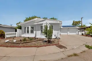 5119 Stream Court NE 
