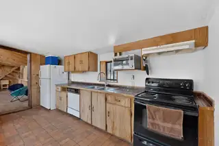 87 Casper Court 