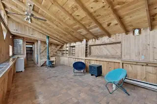 87 Casper Court 
