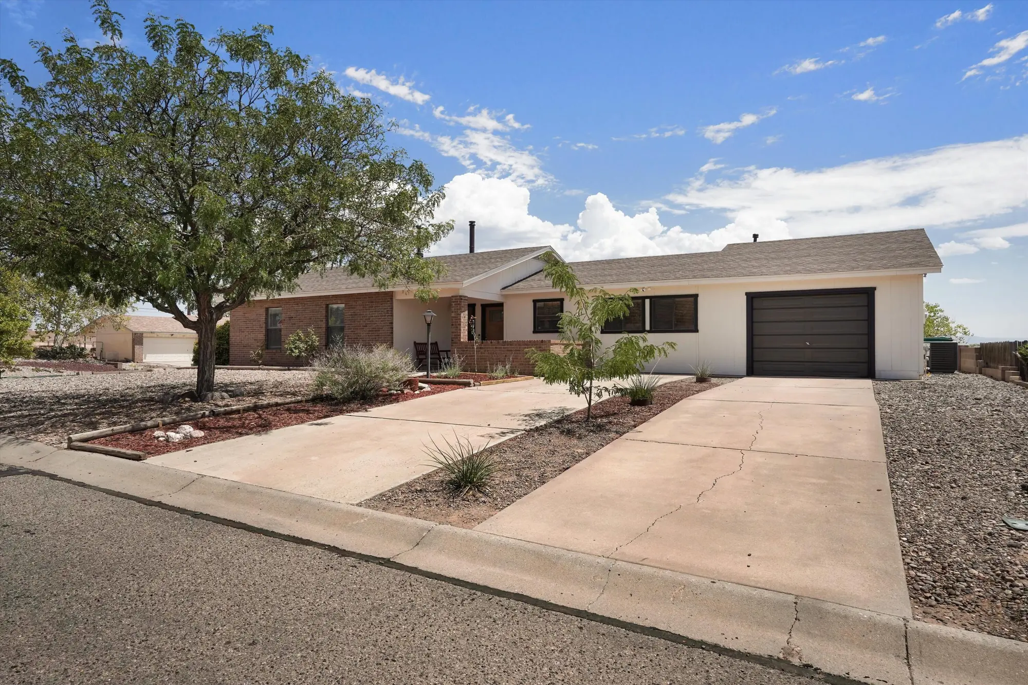 4980 Zirconia Drive NE