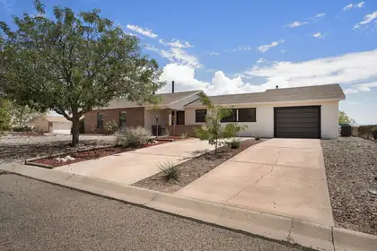 4980 Zirconia Drive NE, Rio Rancho
