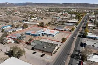 1000 W Santa Fe Avenue 