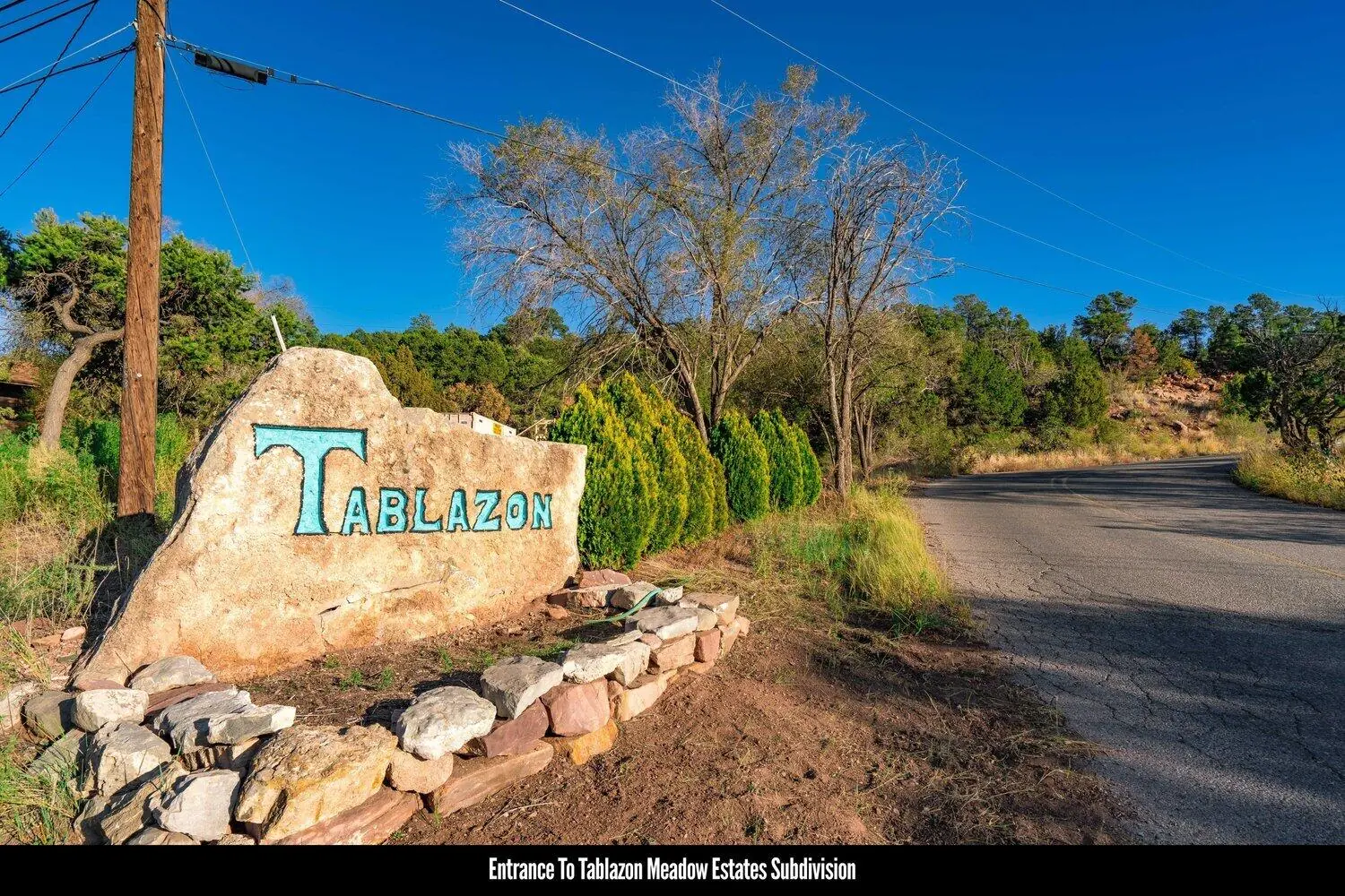 8 Tablazon Valley Drive