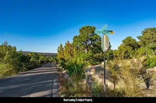 8 Tablazon Valley Drive 
