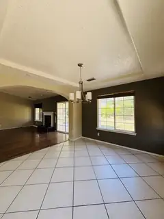2417 Manzano Loop NE 