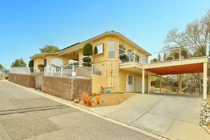 701 Stagecoach Road SE, Albuquerque