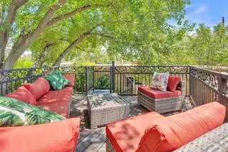 33 Garden Park Circle NW 
