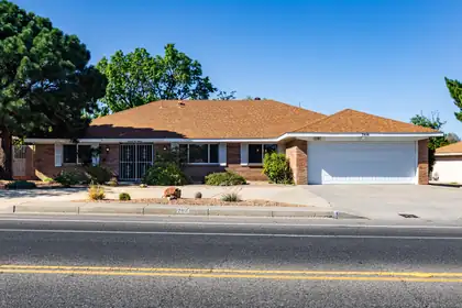 7616 Osuna Road NE, Albuquerque