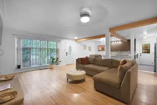 400 Sierra Drive SE 