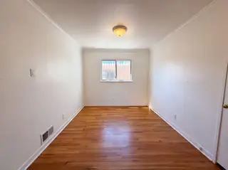 700 Dakota Street SE 