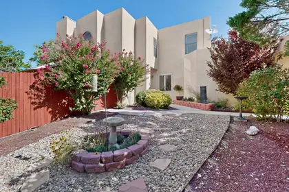 10401 Camino Del Oso NE, Albuquerque