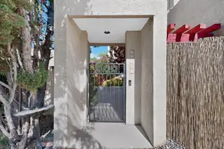 10401 Camino Del Oso NE 