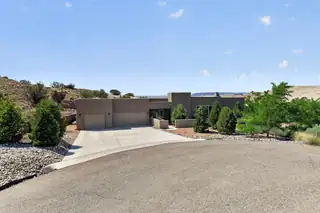 17 Basketweaver Court 