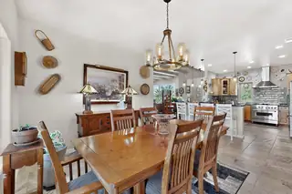 17 Basketweaver Court 