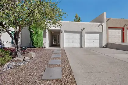 5352 Thomas Place NE, Albuquerque
