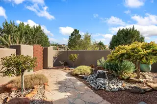 15 Trails Road 