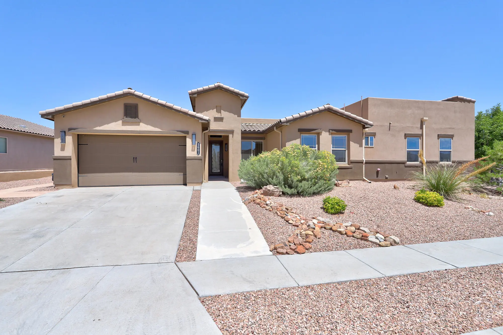 5601 Pikes Peak Loop NE