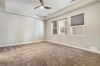 5601 Pikes Peak Loop NE 