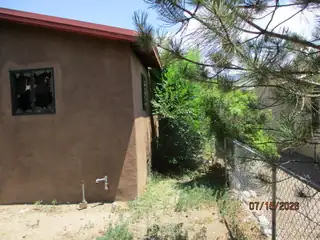 724 Avenida Perea 