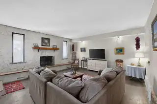 120 E Cummings 