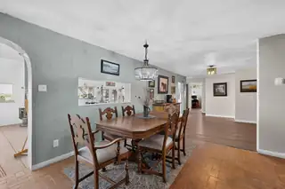 120 E Cummings 