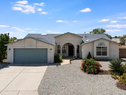 7250 Pelona Court NE, Rio Rancho 