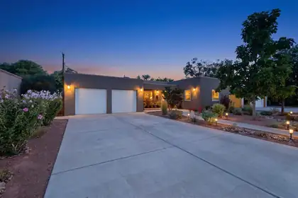 328 Fontana Place NE, Albuquerque