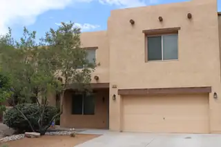 1829 Cortina Loop SE 
