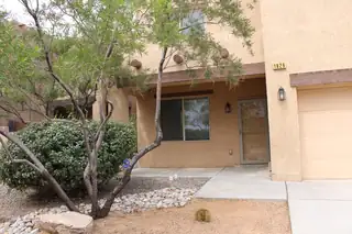 1829 Cortina Loop SE 