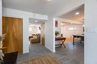 630 Sierra Drive SE 