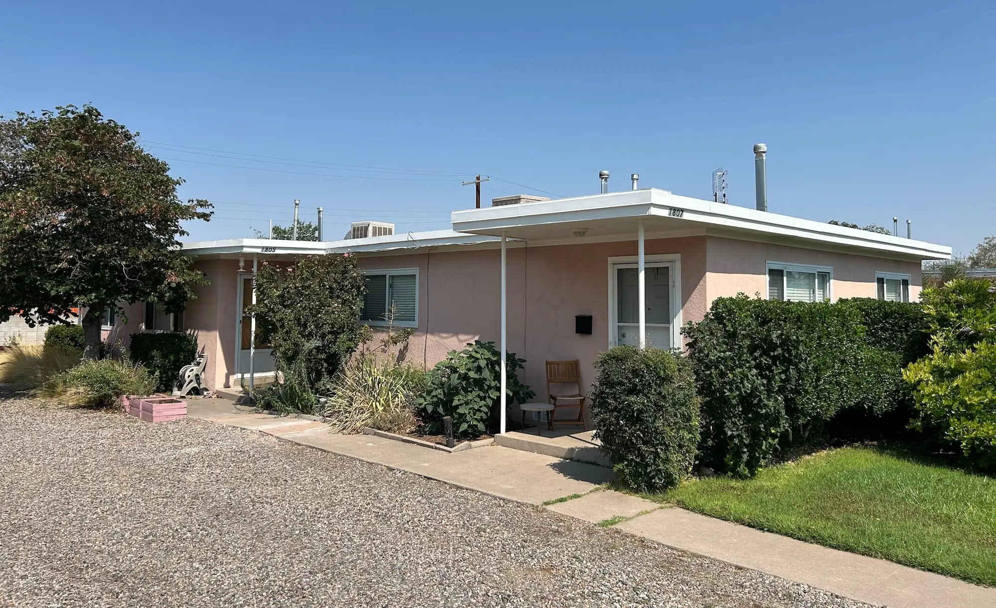 1805 Alvarado Drive NE