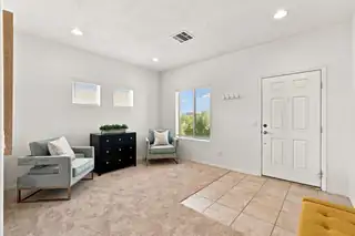 108 Hue Street SW 