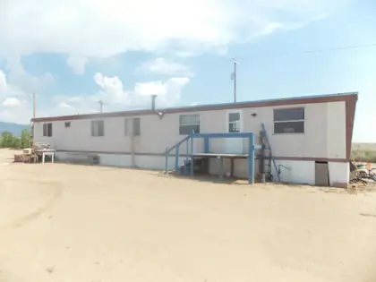 442 Meadowlake Road, Los Lunas