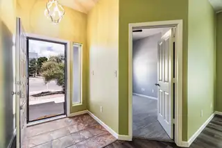 1333 Reynosa Loop SE 