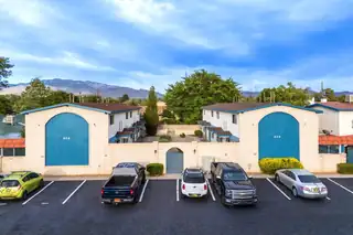 808 Ortiz Drive SE 