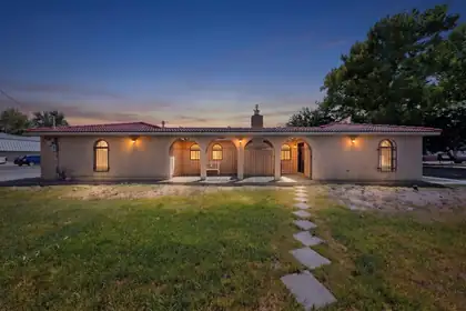 201 Sichler Road SW, Los Lunas