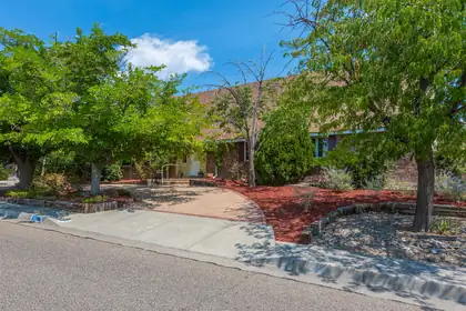 1020 Loyola Place NE, Albuquerque